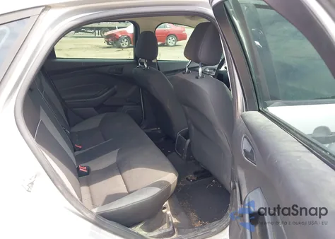 2014 Ford Focus S z USA, uszkodzony, nr VIN 1FADP3E27EL443539